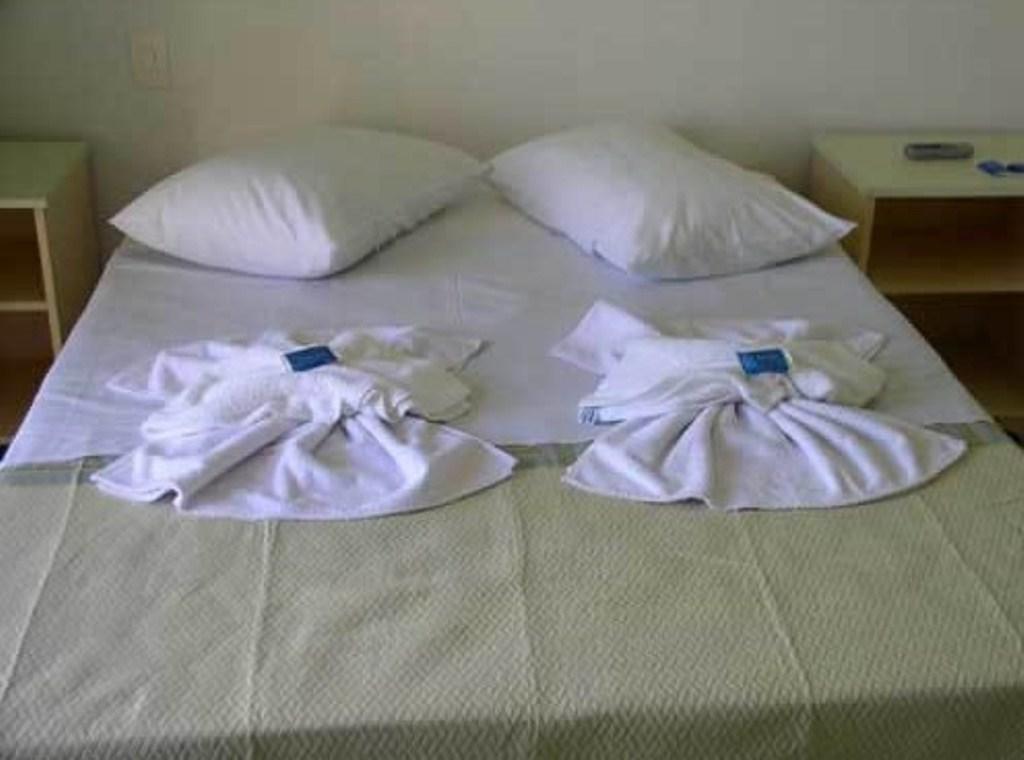 Hotel Pousada Mineirinho บัลเนอาริโอ ปรายา โด แลสชิ ห้อง รูปภาพ